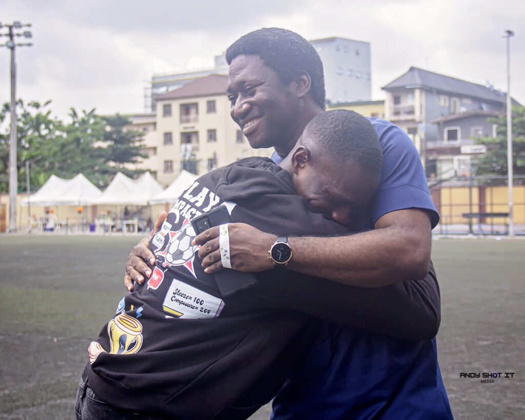 93853861b87ab3079eb7ef1a6c0b4509